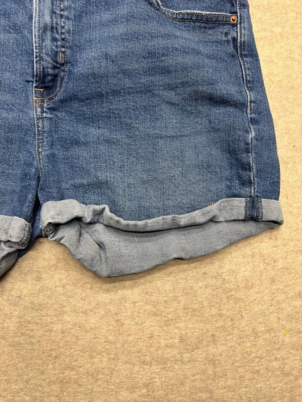 Old Navy O.G. Short High Rise Medium Wash Denim Jean Shorts Classic  18 - Picture 2 of 8